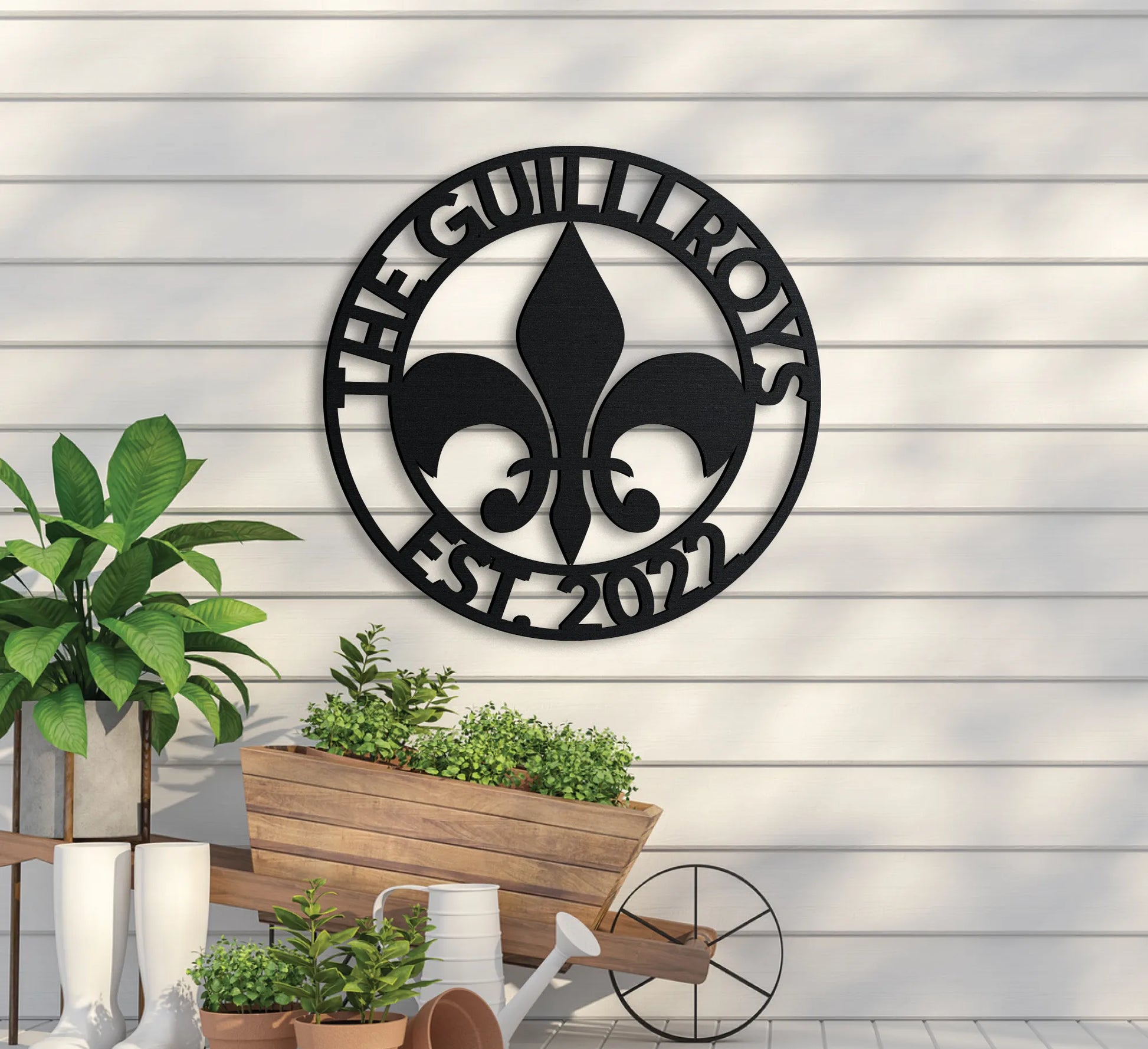 Family Name Sign w Emblem and Year